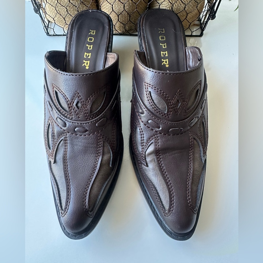 Roper‎ Dark Brown Leather women Loafers size 9